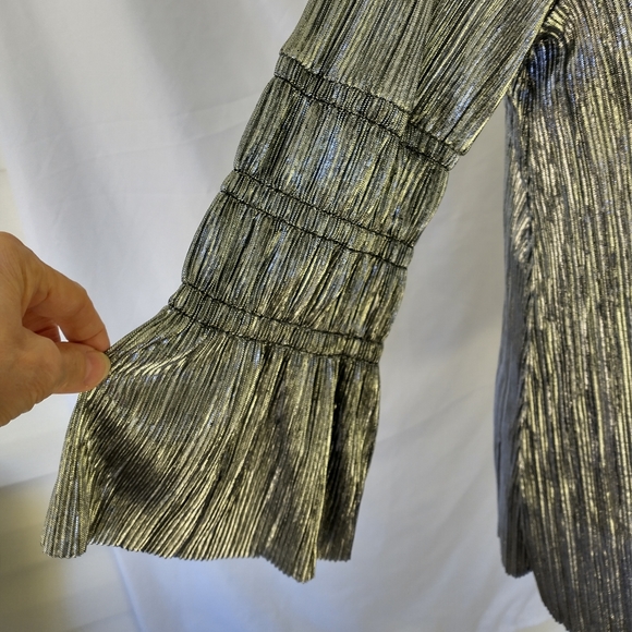 Est 1946 🟫 large long sleeves metallic silver/black - Picture 3 of 8